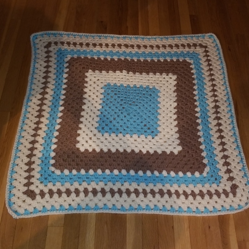 Thick crochet baby blankie